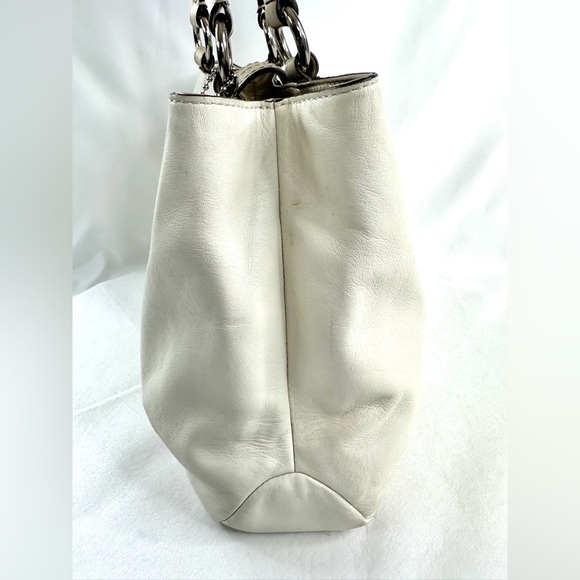 COACH Soho F18751 Cream Leather Medium East West Tote Shoulder Bag Gold Trim - Picture 4 of 11